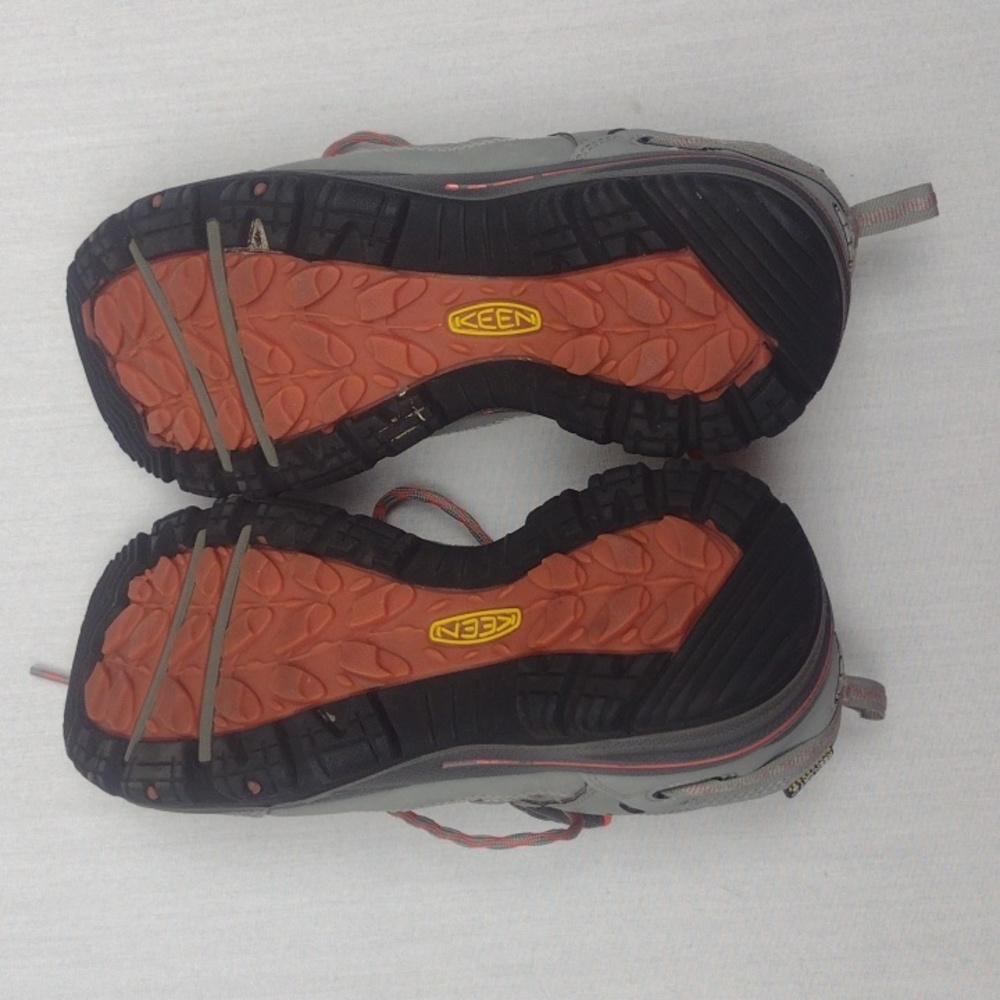 COPY - Women's Targhee II Low Top Waterproof Shoe - Picture 4 of 4